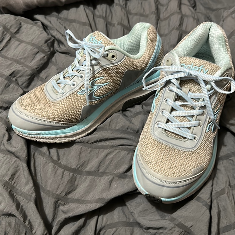 GDEFY Women's Mighty Walk Athletic Shoes